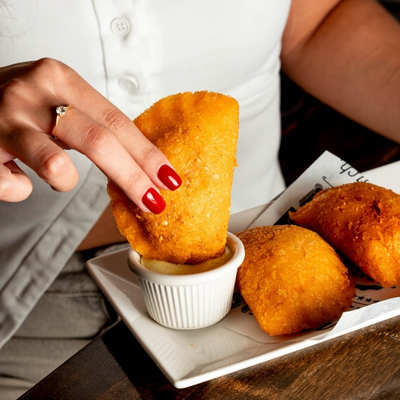 restaurant social media content